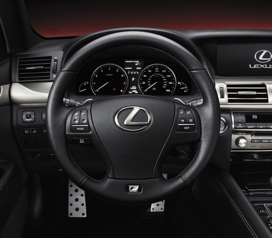  Lexus LS460 F-Sport 2013 года  (фото 3 из 47)